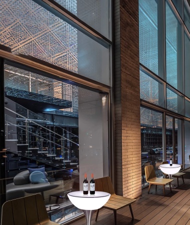 Комплект светящейся мебели Стол+2 стула V5